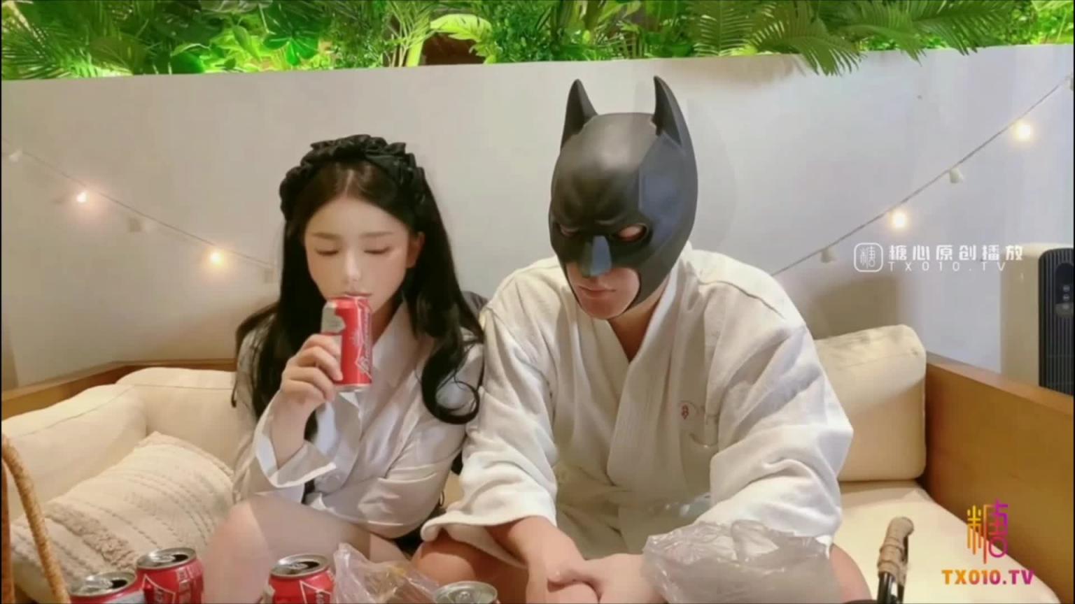 【御梦子】强上醉酒的极品D奶同体大长腿御姐 首次肉搏大战 强上醉酒御姐 被男主大屌后入狠狠抽射 预览截图 2