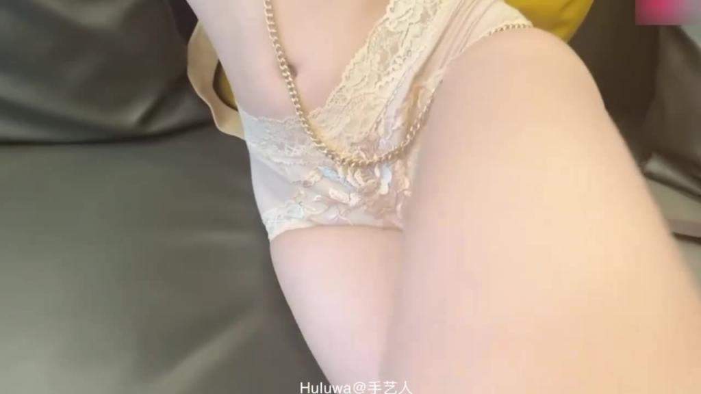 【万人求】顶级明星脸白虎美穴一线天嫩模 预览截图 11
