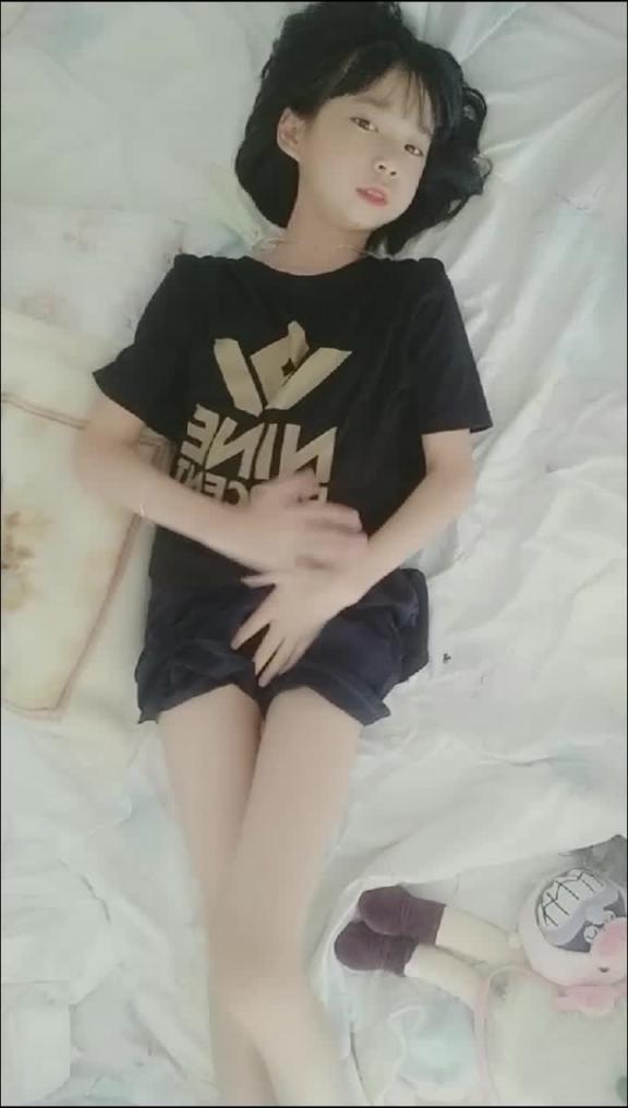 极品无毛小可爱张婉莹小妹妹自慰嫩逼自拍娇喘叫床 预览截图 8