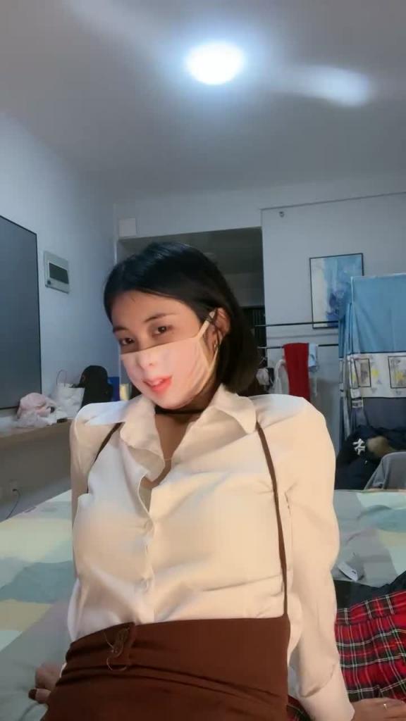 ⚡顶级美腿嫩穴⚡性感淫纹渔网袜!顶级美腿!超嫩白虎美穴!攻速战斗力翻倍 顶级精盆有钱人的玩物 被金主肆意蹂躏 预览截图 2