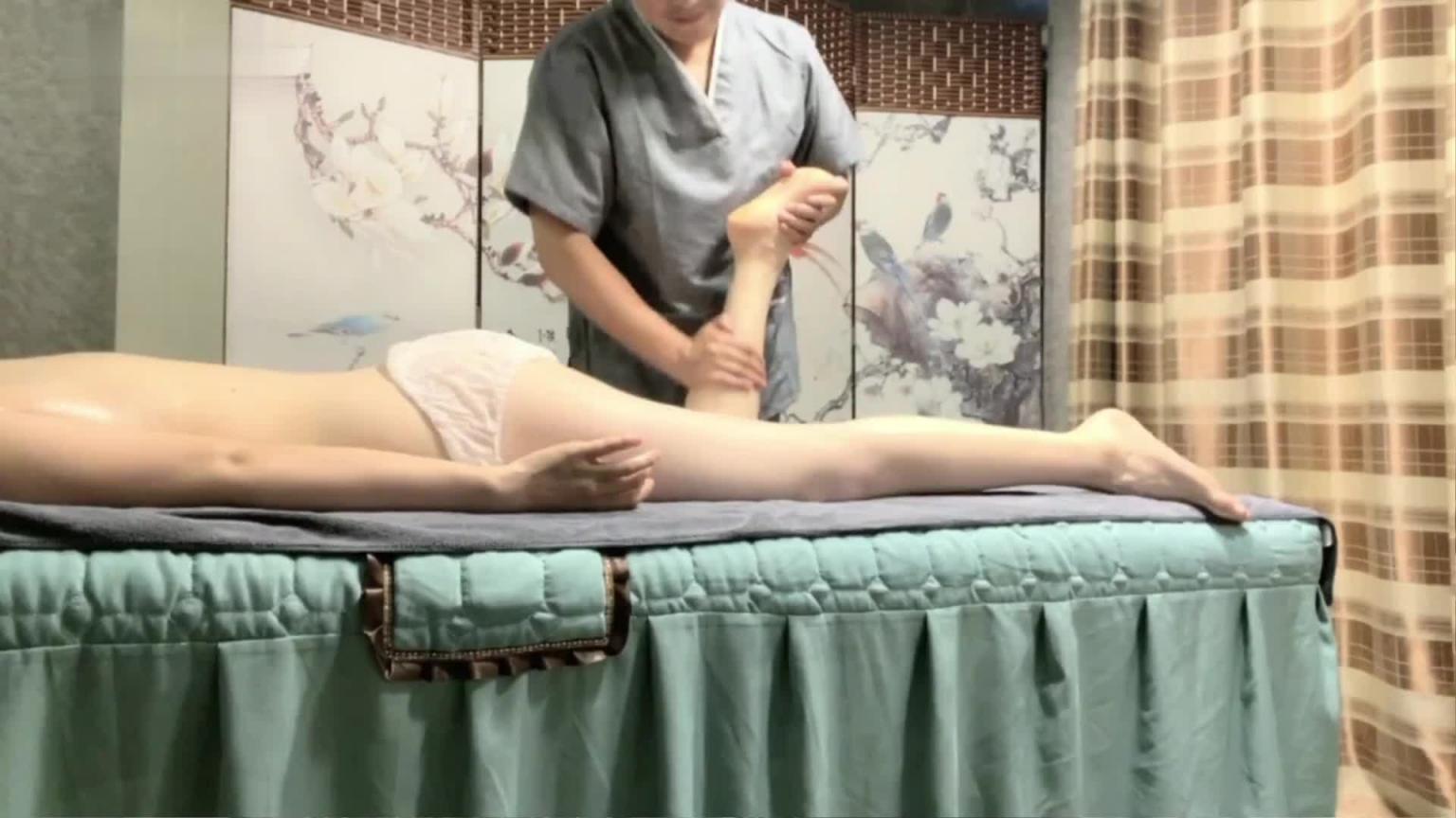 盲人按摩SPA.按腿就行.被插进去.怎么还上嘴 预览截图 2