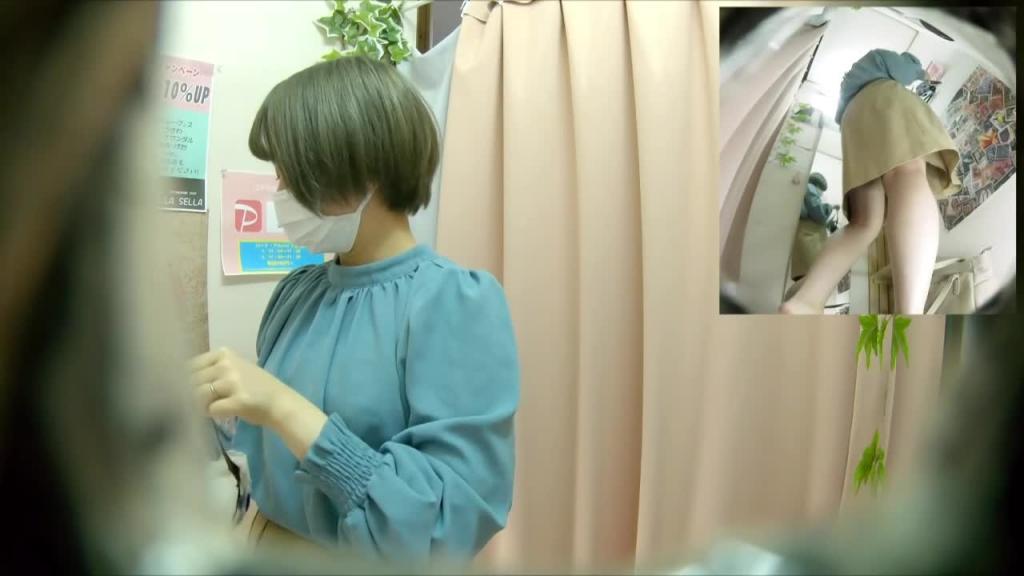 试衣间偷拍极品模特换衣服，美女名媛富婆。 预览截图 4