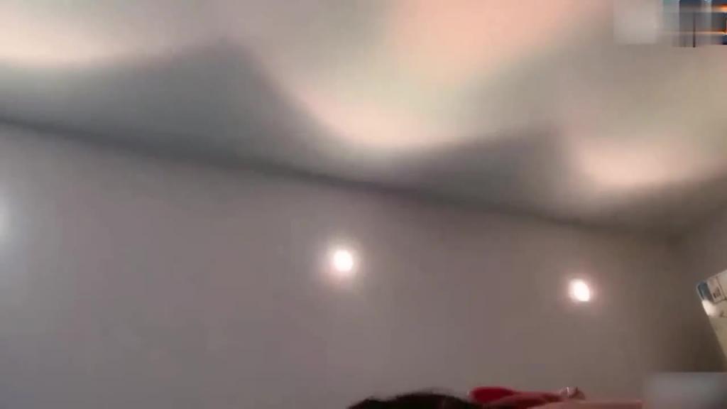 【萝莉学妹和表哥乱伦】刚成年无毛嫩穴学生妹,被表哥揉捏白嫩奶子,后入勐顶妹子开心了#纹身 预览截图 6