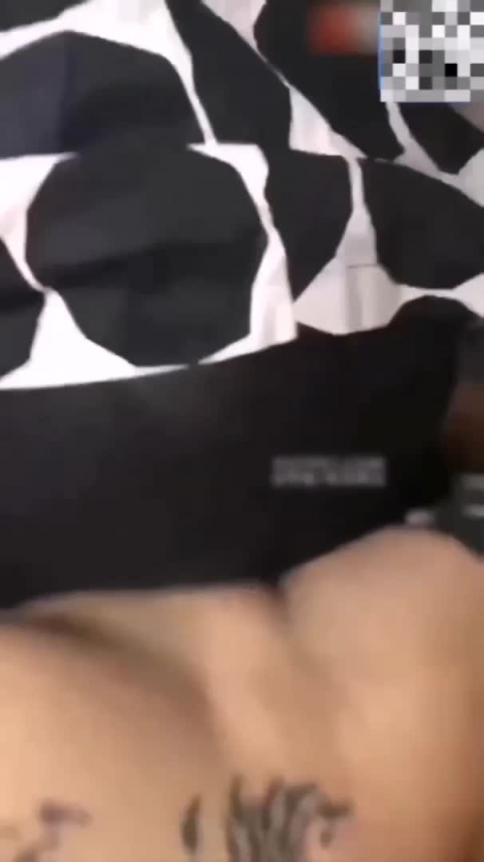 ☆数十位S身材女神美少妇性爱约炮出轨真实集锦 预览截图 12
