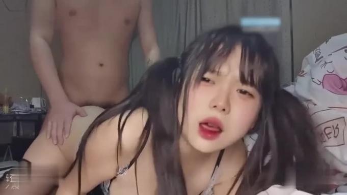 小情侣JK制服做爱,女友的超级G奶正点给力 预览截图 11