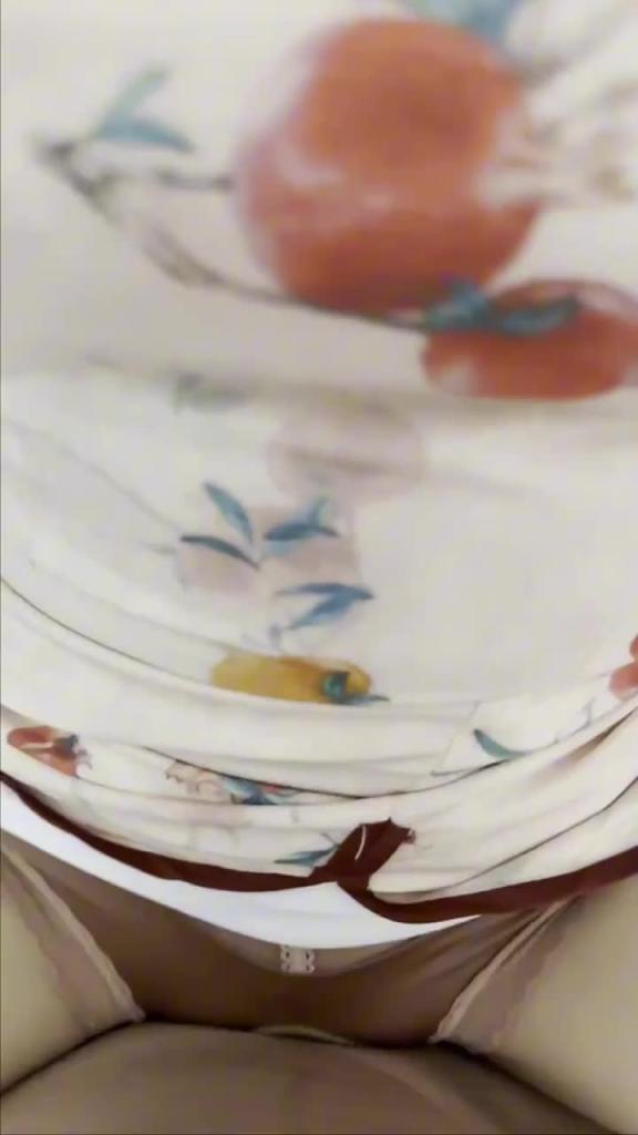 小妈准备了性爱椅给我当惊喜,淫水超级多,活久见了 预览截图 6