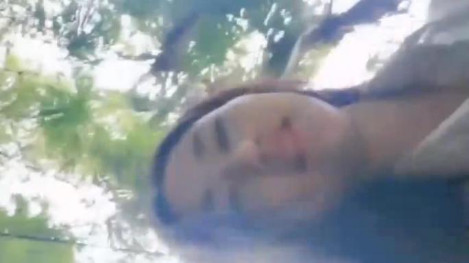 【户外野性释放】小浪蹄子户外勾引干农活的大叔插自己小穴 预览截图 5
