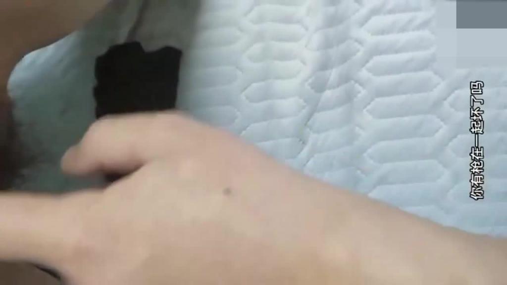 极品乱伦!正和嫂子偷情大哥来电话!刺激 预览截图 11