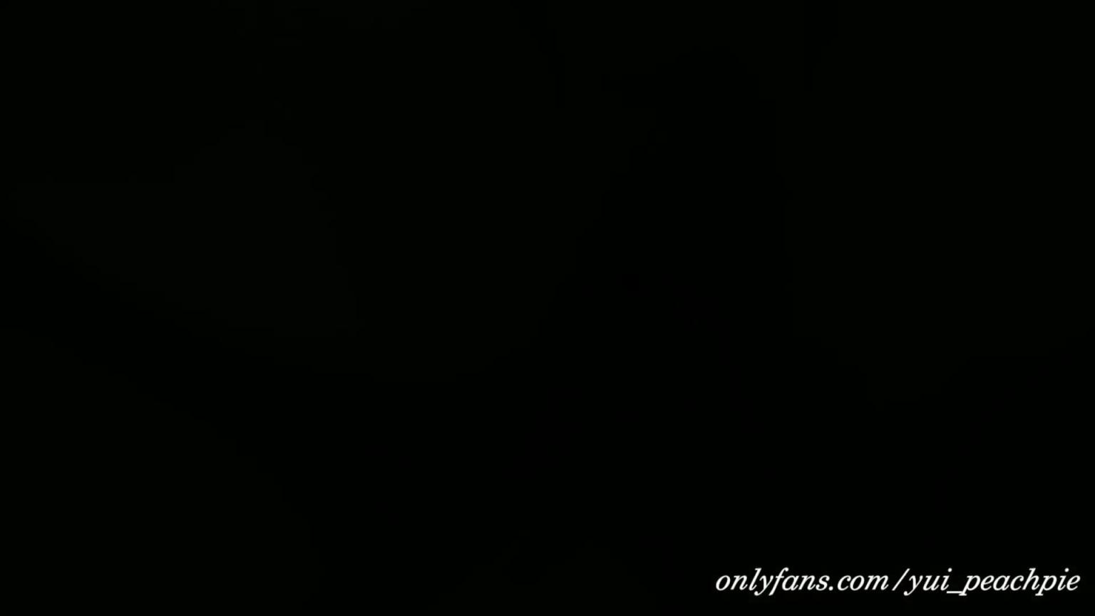 【射在我脸上】饥渴的角色扮演女孩被狠狠地操,高兴地💖吞下他的精液 —Yui Peachpie 预览截图 7