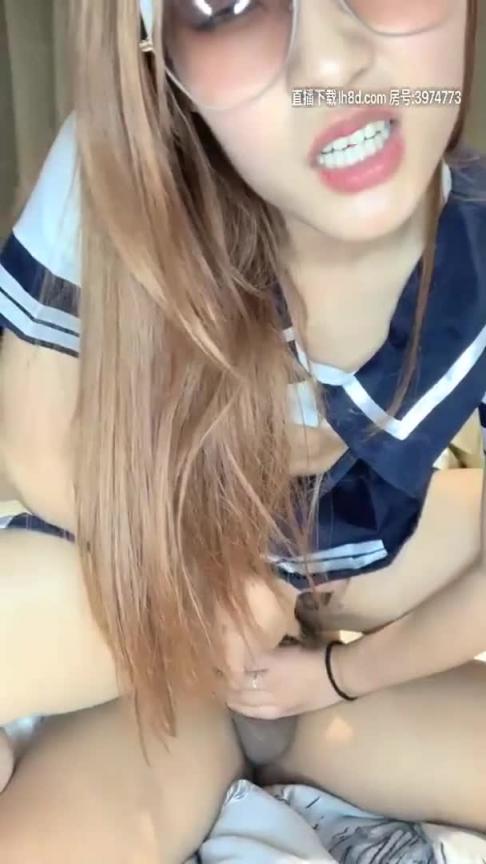 千金小艾小姐 制服服粉丝福利 预览截图 3