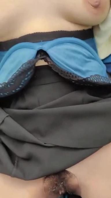 叔嫂乱伦,跟嫂子户外偷情吊床上狂操,狂口嫂子老逼没想到还会喷水 预览截图 11