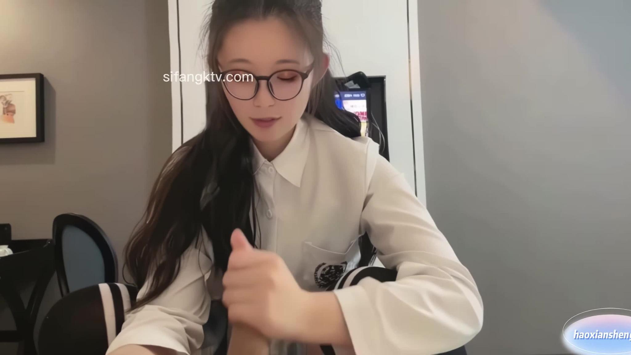 【司雨】少女酒店双管齐下 预览截图 1