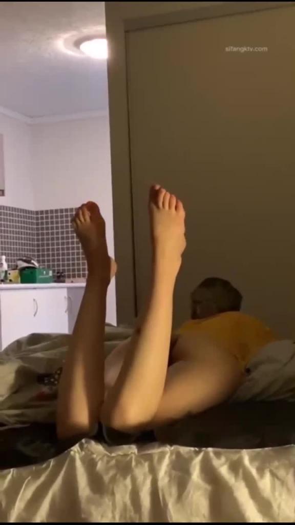 极品少女人美B嫩被调教虐待户外啪啪骚话不断我是母狗超级刺激 预览截图 8
