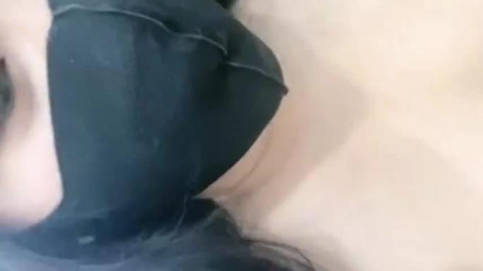 勾引正在熟睡的姐夫乱伦被摁倒无 预览截图 5