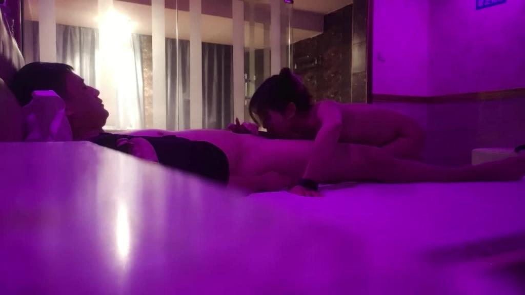 水疗会所莞式服务,全程高能一气呵成,太爽了 预览截图 8