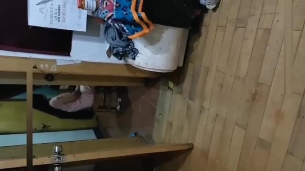 安慰真实母子乱伦，对白刺激淫荡 预览截图 4