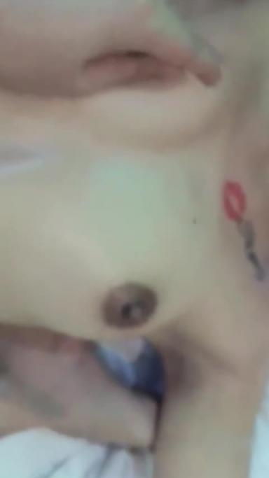 少妇在会所按摩推油,欲火焚身 预览截图 12