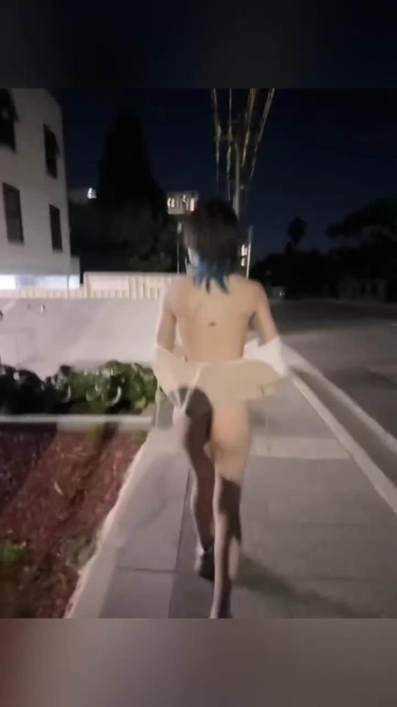 清纯反差白虎眼镜学生妹,重度性瘾露出癖小母狗 预览截图 7