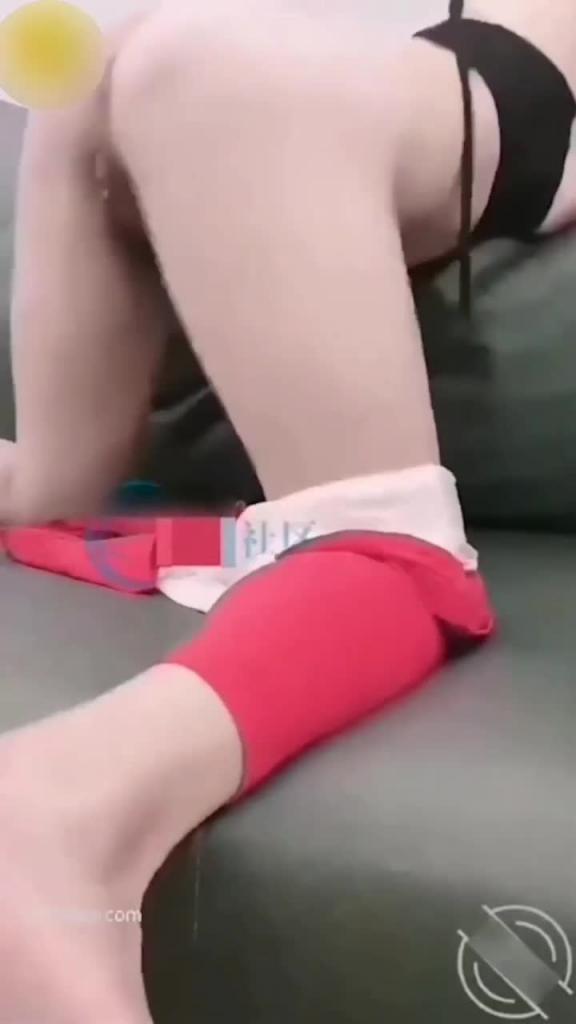乱伦舅妈记 两次强操拿下骚舅妈 真实全纪录 预览截图 10