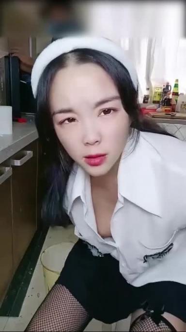 真实家庭乱伦 下海黄播要爸爸当男主 预览截图 3