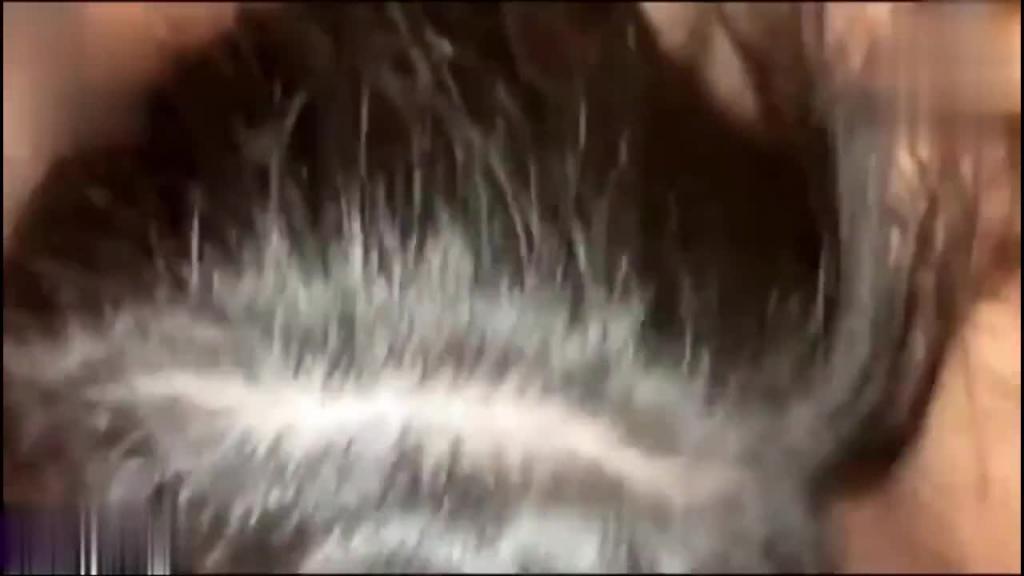 真实兽父乱伦调教亲生女儿,喝尿,口爆,各种调教,女儿被沦为母狗 预览截图 8
