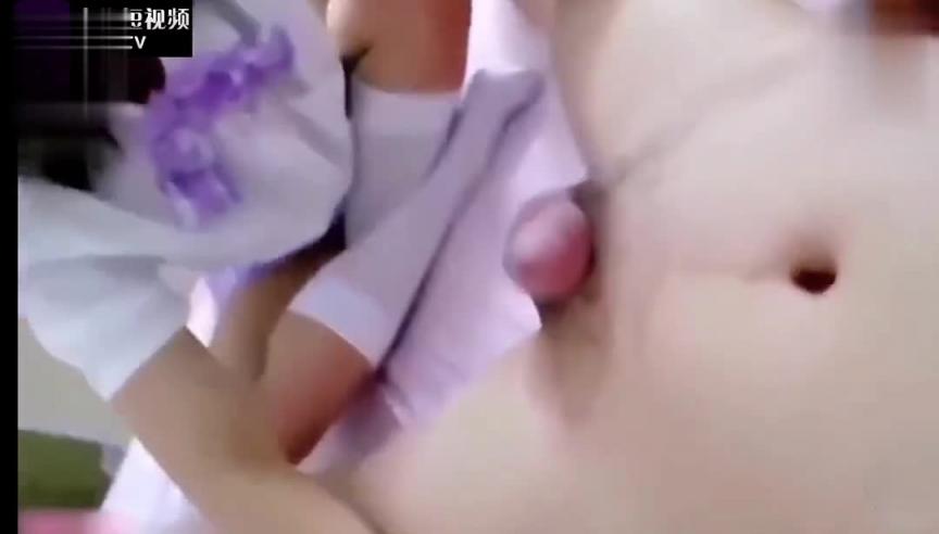 【兄妹乱伦】真实兄妹乱伦，一边乱伦一边司机对白，最后直接无套内射 预览截图 4
