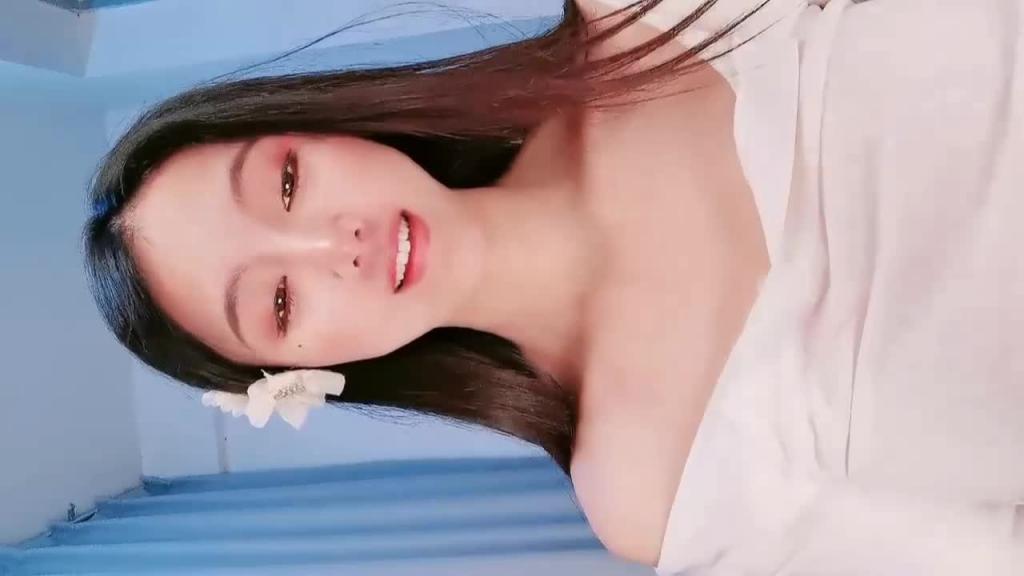 骚浪粉嫩大奶女神激情大秀跳蛋 预览截图 4