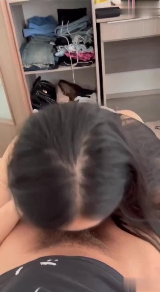 乱伦后入大屁股表妹 预览截图 11