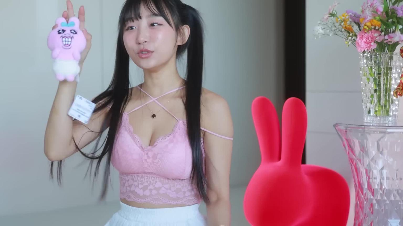 我也找到翻版了！欧巴Chu随机贴纸里有什么呢？欧巴Chu乌萨基周边收藏（韩国名字是内裤兔子） 预览截图 3