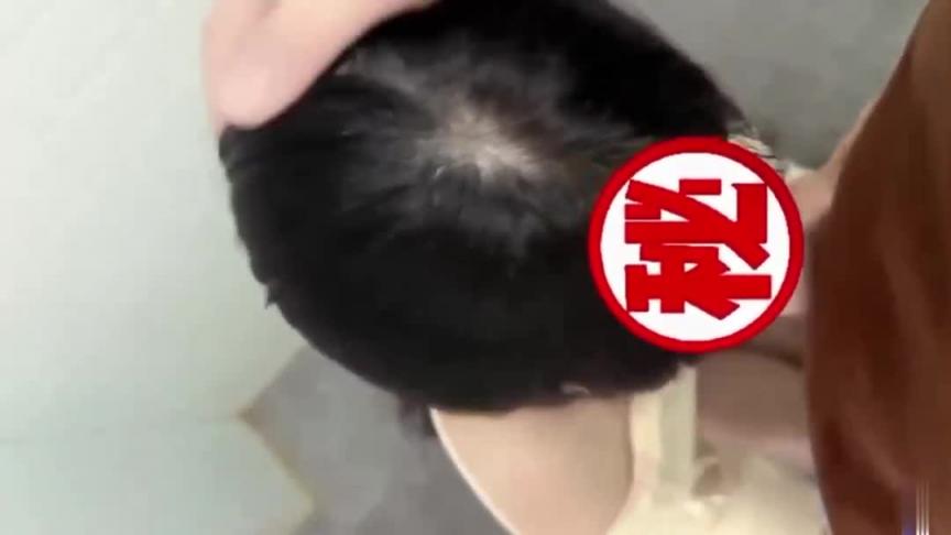 【姐弟乱伦】回家过年时家里全是亲戚_我兽性大发把姐姐按在厕所爆菊 预览截图 1