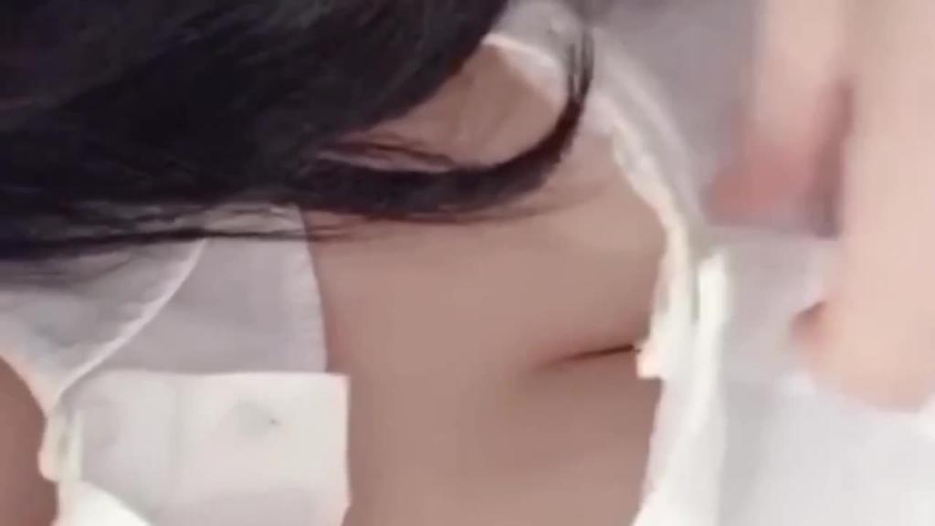 【网爆网红】COS界顶级世界杯,童颜巨乳网红美少女【小尤奈】,自拍露点影片外流 预览截图 1