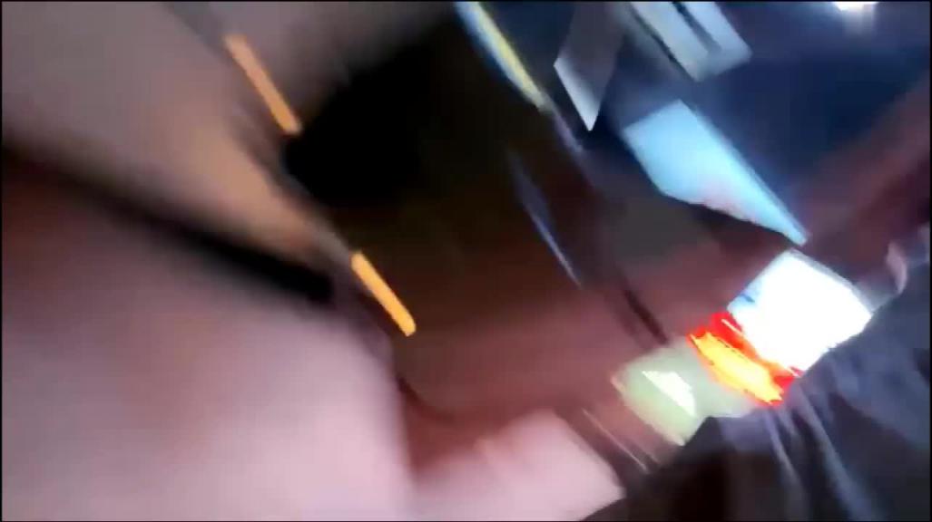 极品天然巨乳骚妹子夜晚户外车震 呻吟浪叫没操爽回 预览截图 8