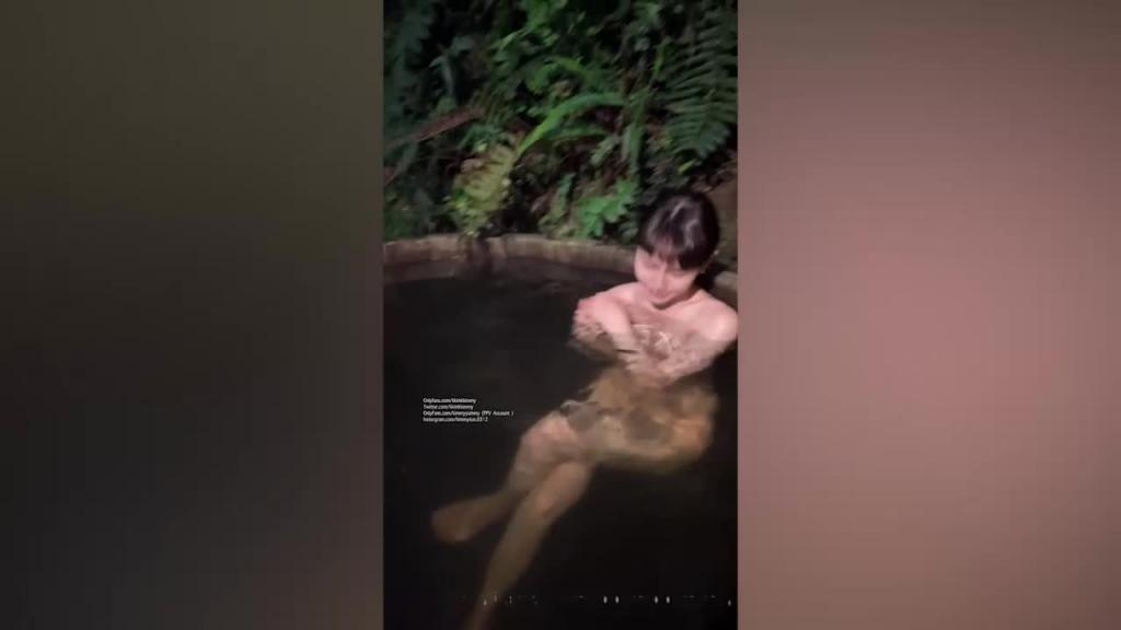 19岁大二清纯女学生，被土豪大哥调教非常全面！私下样子淫荡之极巨反差！ 预览截图 5
