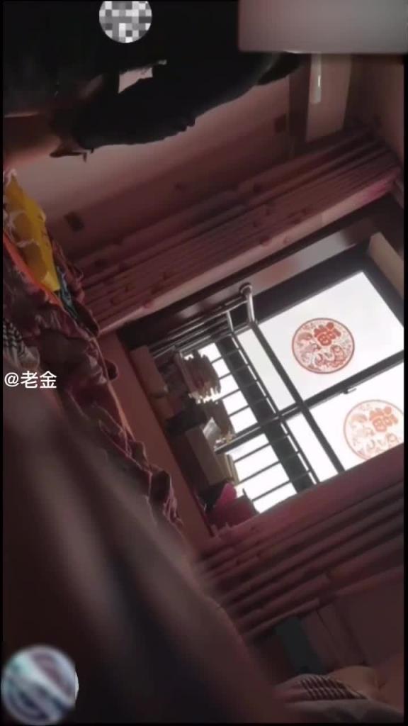 禽兽单身父亲乱伦女儿，兽父偷拍高中生女儿,多次乱伦 预览截图 6