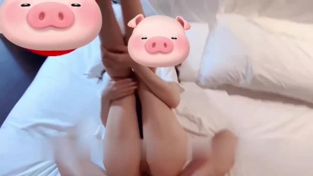 【校园约炮】成都JK女孩 打电话说和闺蜜逛街 预览截图 6
