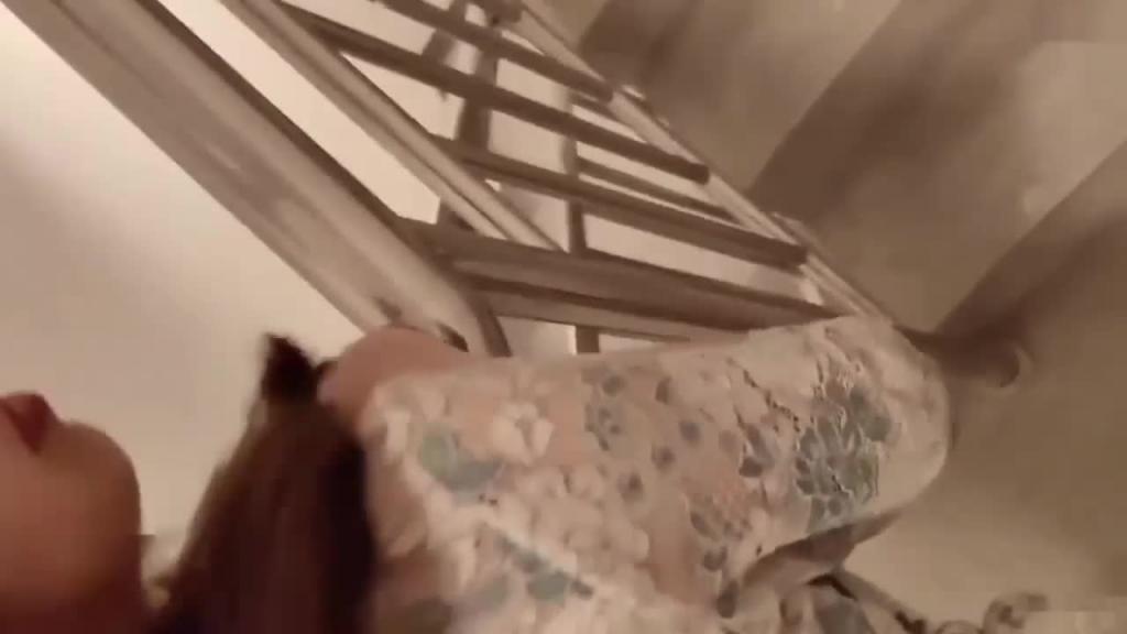 【福州极品女教师】福州初中语文老师约情夫到家中婚房偷情 预览截图 3