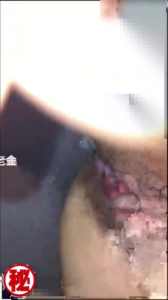 真实弟弟强上亲姐被母亲发现，姐夫不在家强上亲姐姐4次内射 预览截图 8