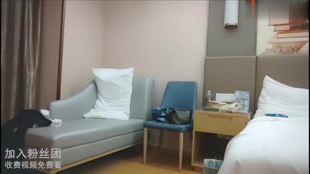 重金约高质量长腿外围女神.极品美乳尤物被打桩爆操受不了 预览截图 3