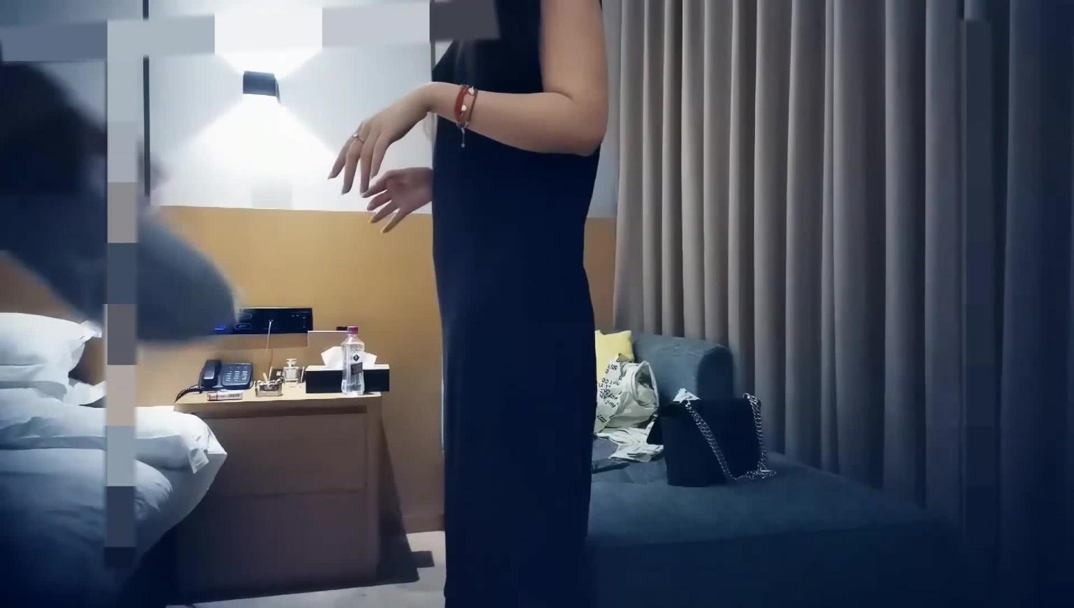 女神级别！黑丝高跟鞋舔弄翘屁股口交勐操 预览截图 2