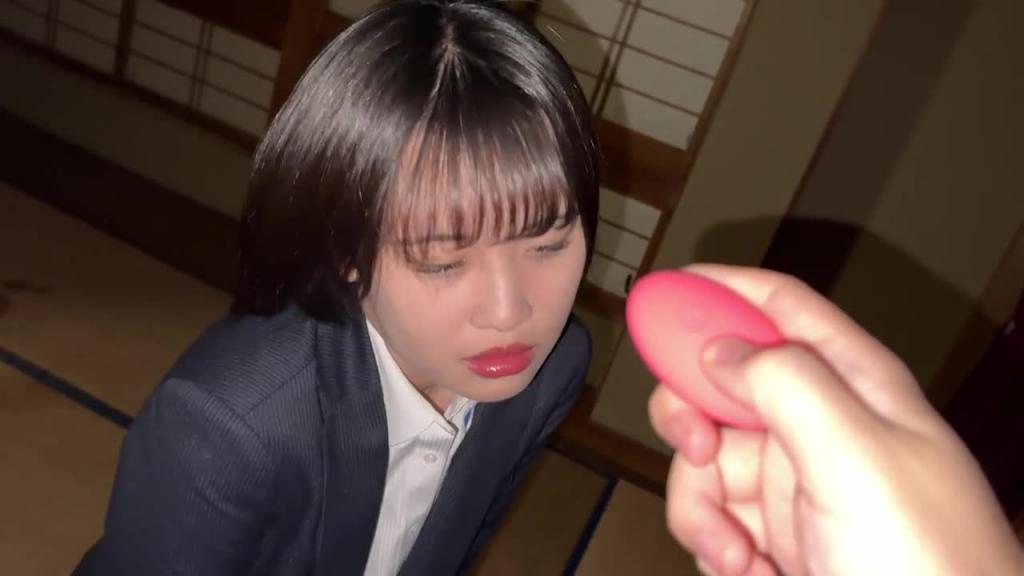 Rimobai Real Estate 从乡下到东京的非常认真的小胸女职员野濑爱(21) 因为她的性格非常直率,所以她立即回应了一个羞辱性的建议,这将提高她的销售业绩Rimobai in Tokyo厕所口交经验预览户外性爱和极度羞耻感! SORA-534 预览截图 7