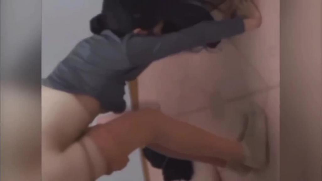 【姐弟乱伦勾引练瑜伽的尤物姐姐】嘴上喊着不要，太兴奋激动内射 预览截图 9
