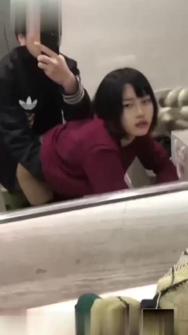 国产黑料吃瓜 合肥十七中鲁艺凡和男友在酒店 预览截图 5
