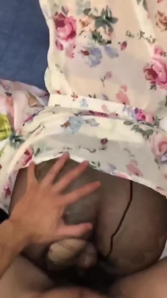 嫂子午睡中，被我强插颜射 预览截图 3