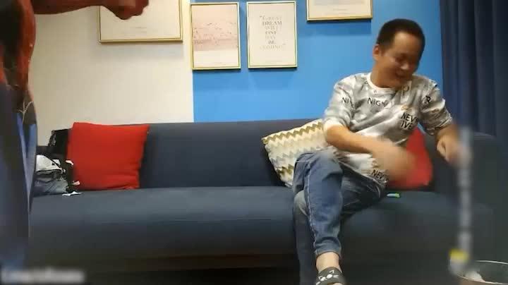【村长出击】极品外围小姐姐被要求穿上蜘蛛侠情趣装 预览截图 3