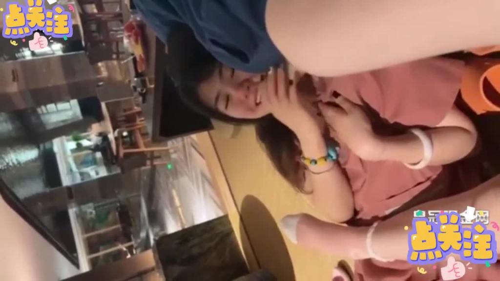 女同洗浴中心调教学生母狗 预览截图 3