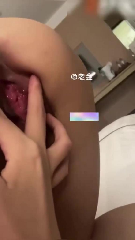 广州地铁偷拍女主角张薇，和腾讯高管潜规则 预览截图 4