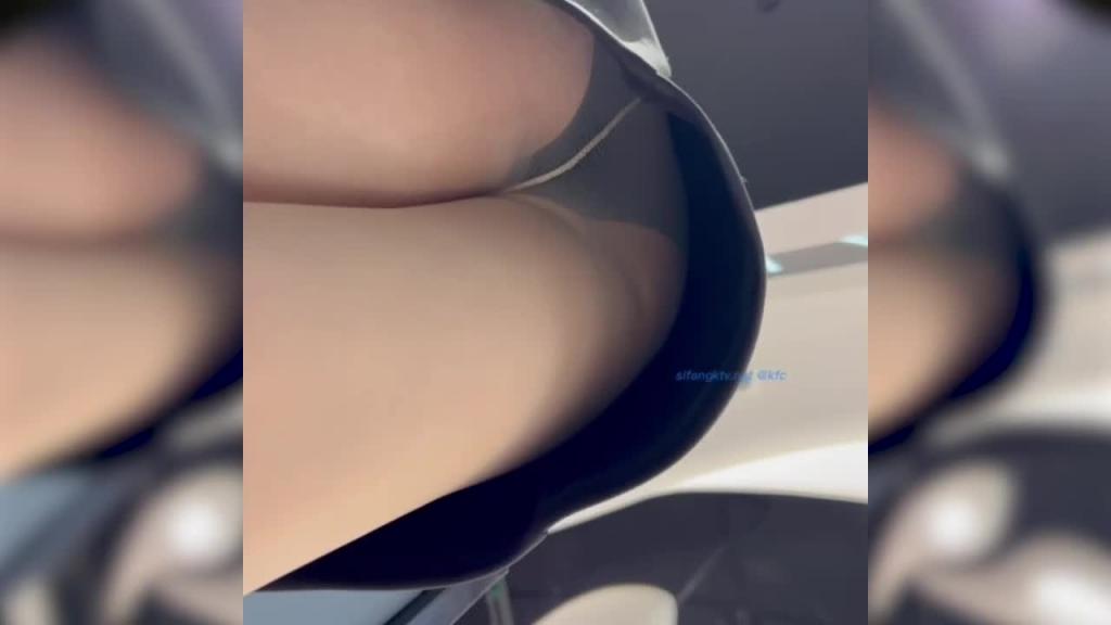 超近距离偷拍裙底风光 预览截图 3