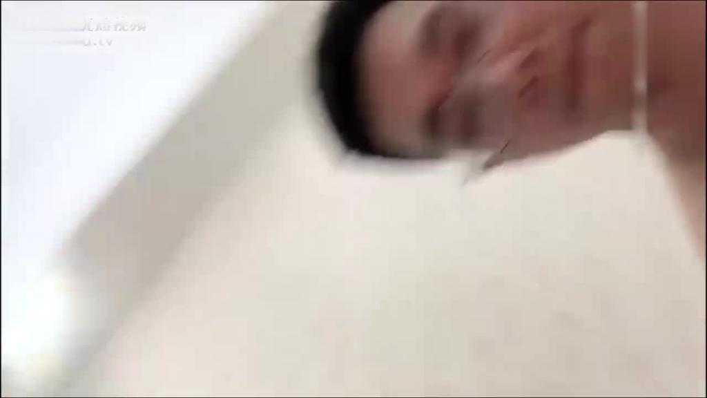 【灌醉强上大嫂】大嫂意志太坚定,小哥被咬到一身伤! 预览截图 8