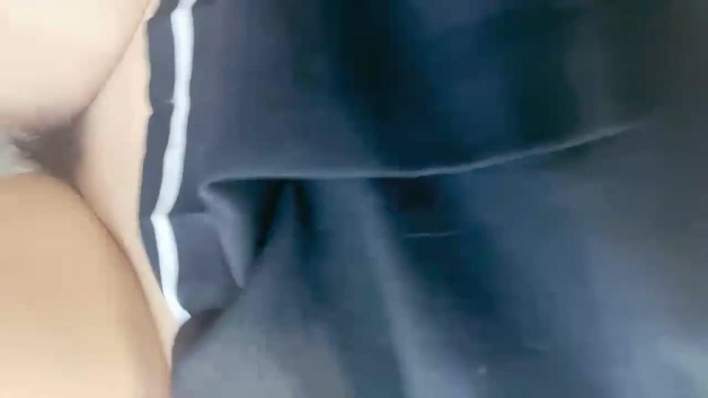 和男友激情操逼，情趣制服一脸呆萌，扶着屌吸吮，骑上来抱着屁股操，爽的直浪叫 预览截图 11