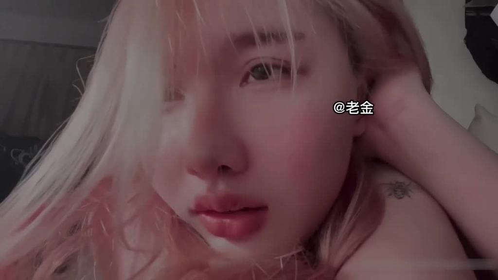 深圳POSE酒吧天然美乳DJ「小越」,网红女DJ性和男模性爱 预览截图 3